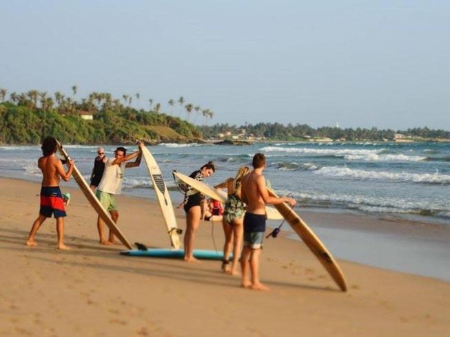 Lion Paradise Surf Beach Matara Exterior foto